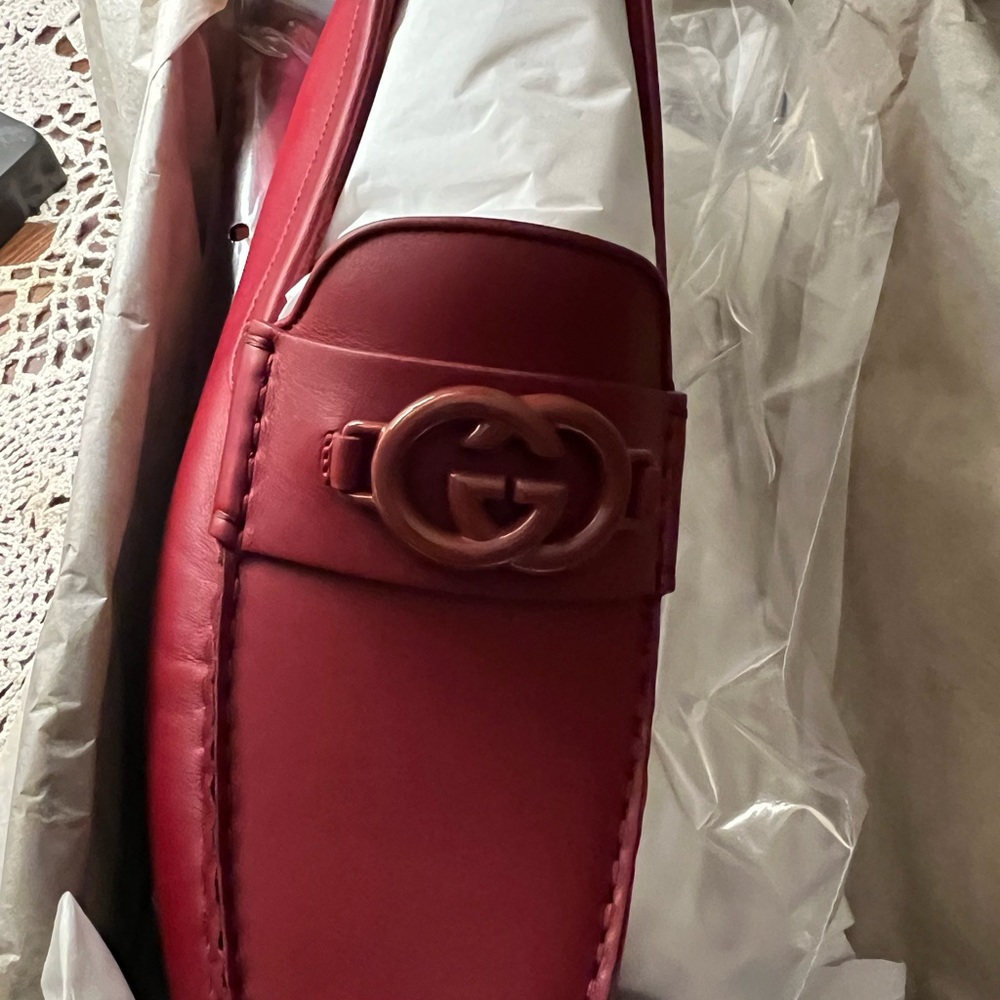 Gucci Red Leather Men’s Loafers with Interlocking G